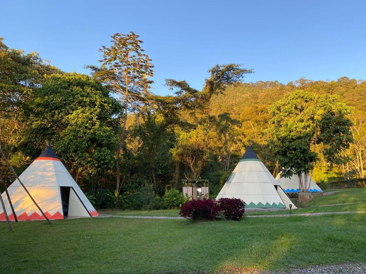 Bosque De Aventura & Glamping Refugio Del Bosque Hotell La Mesa  Exteriör bild