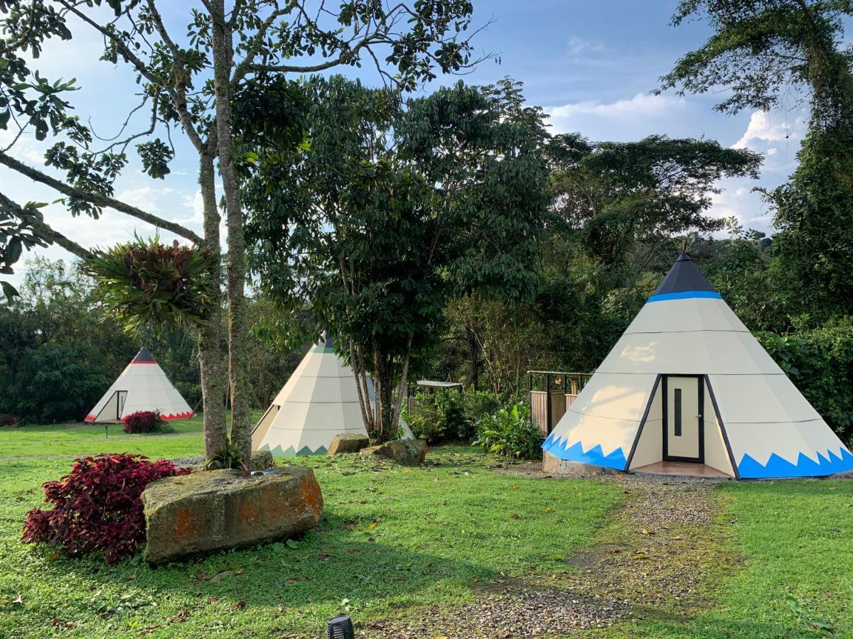 Bosque De Aventura & Glamping Refugio Del Bosque Hotell La Mesa  Exteriör bild