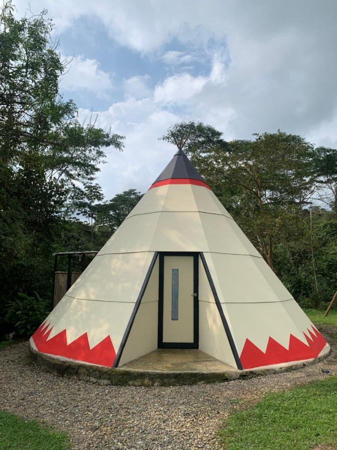 Bosque De Aventura & Glamping Refugio Del Bosque Hotell La Mesa  Exteriör bild