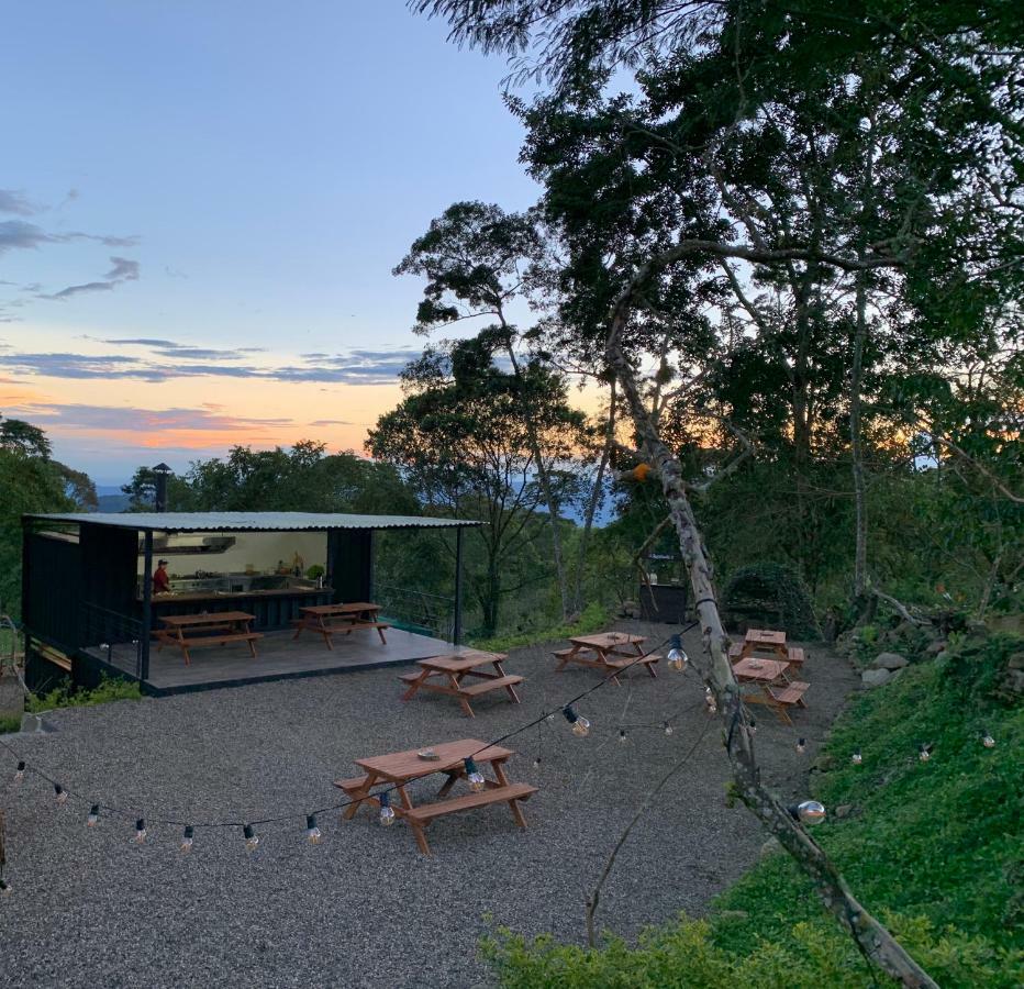 Bosque De Aventura & Glamping Refugio Del Bosque Hotell La Mesa  Exteriör bild